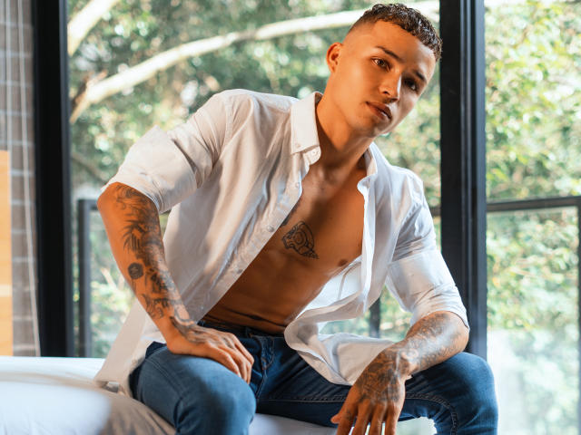 RyannGray - Live Sex Cam - 9089224