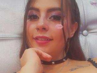 Ameliestorne - Sexe cam en vivo - 9121712