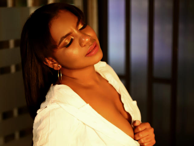 SalmaStone - Sexe cam en vivo - 9131728