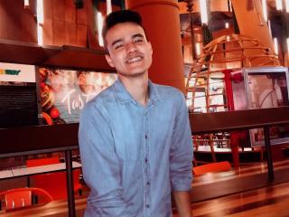 AlexKinter - Sexe cam en vivo - 9134656