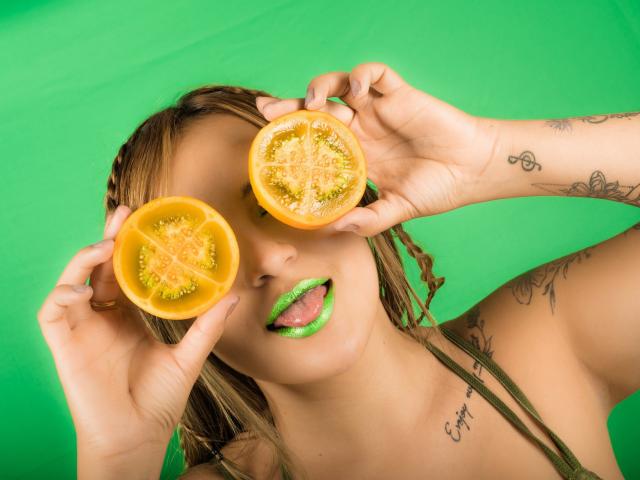 EmilyBrrown - Live porn &amp; sex cam - 9152796