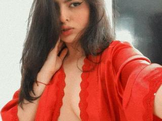 Camgirl and Webcam Model AlicceTaylor on Go Adult Chat