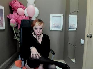 LindaMiracle - Live sex cam - 9158192