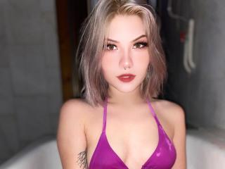 NicoleB - Live porn & sex cam - 9158748