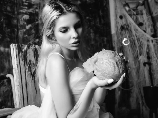 GoddessKaterina - Live porn &amp;amp; sex cam - 9164812