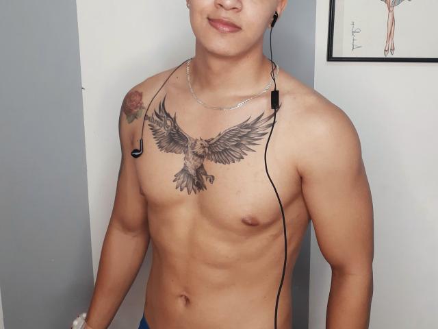 IsaacBlade - Sexe cam en vivo - 9169820
