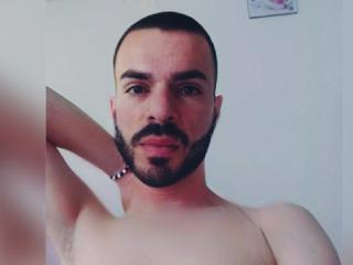 AlejandroRossi - Live porn &amp; sex cam - 9177820