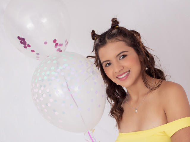 AngelEvaans - Live Sex Cam - 9184952
