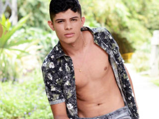 Black Hair Chestnut Eye Beauty MathieuJohns