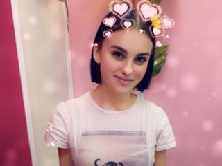 KylieGlow - Live sex cam - 9205892