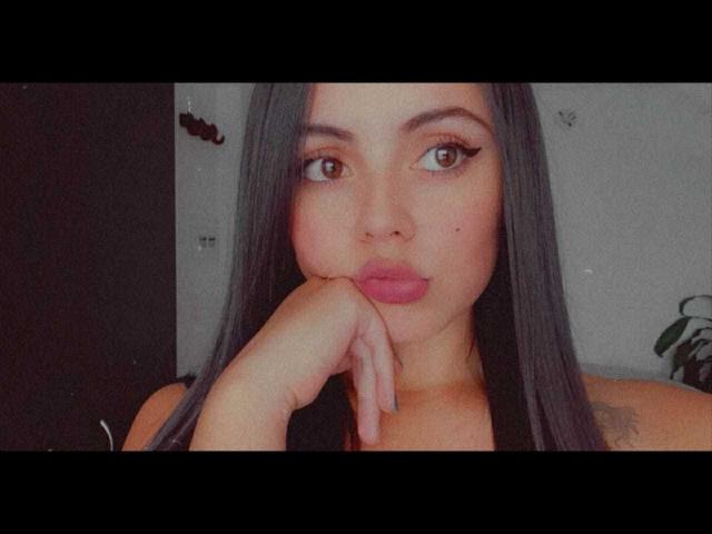 LucyLowleys - Live porn &amp; sex cam - 9211184