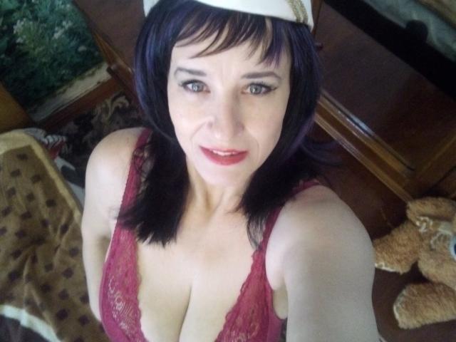 MsLukeme - Live sex cam - 9215596