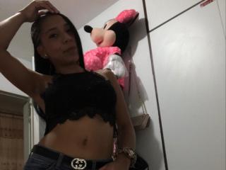 EmmaCathrin - Live sex cam - 9220588