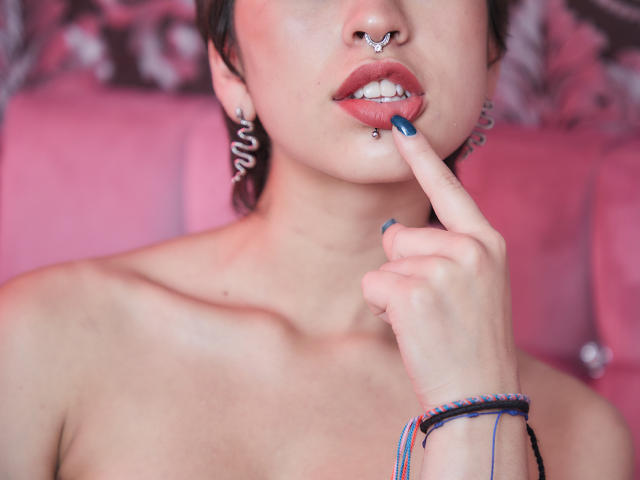 IsabellaCavani - Sexe cam en vivo - 9238344