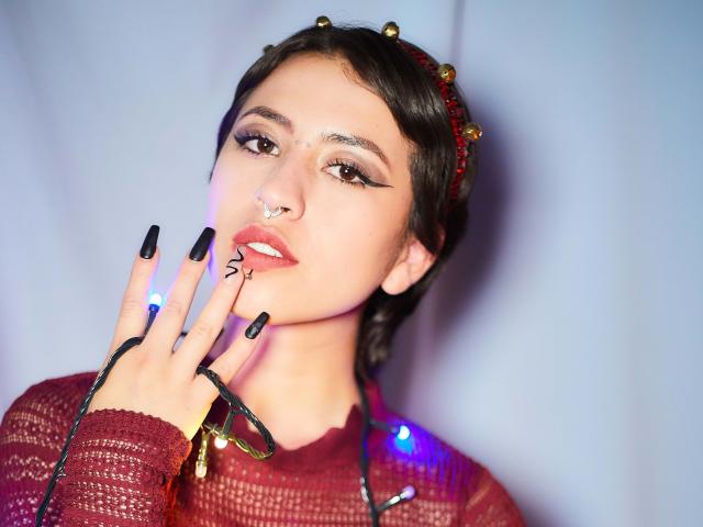 IsabellaCavani - Sexe cam en vivo - 9238552