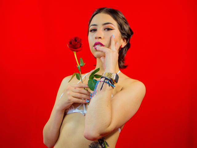 IsabellaCavani - Sexe cam en vivo - 9238600