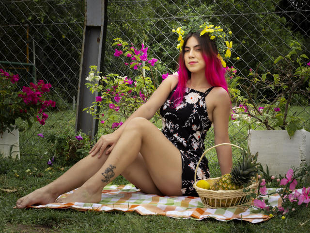 JuliaGarciax - Sexe cam en vivo - 9256932
