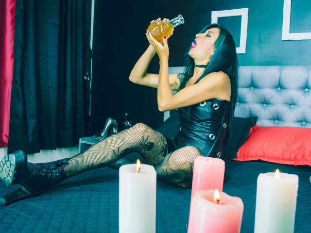 ElviaMorgans - Live sexe cam - 9282220