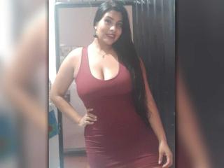 Kendraaa - Live sex cam - 9283436