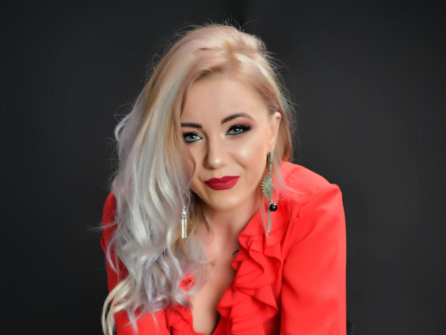 NickyBlues - Live porn &amp; sex cam - 9308092
