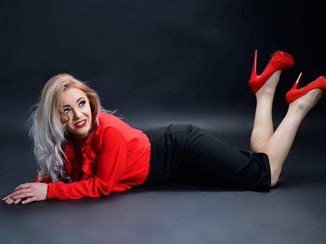 NickyBlues - Live sex cam - 9308120