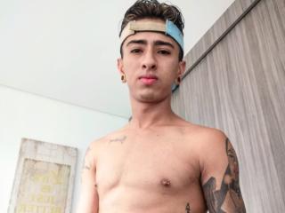 MartinLeon - Live Sex Cam - 9311100