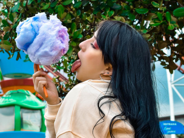 EmelyRose - Live sex cam - 9320776