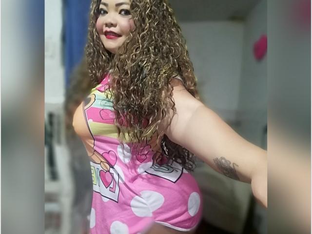 MichelleSmerald - Sexe cam en vivo - 9327660