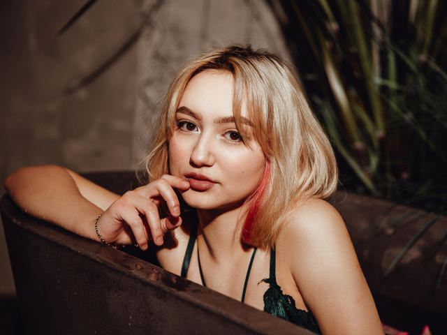 HelenaSmit - Live Sex Cam - 9370136