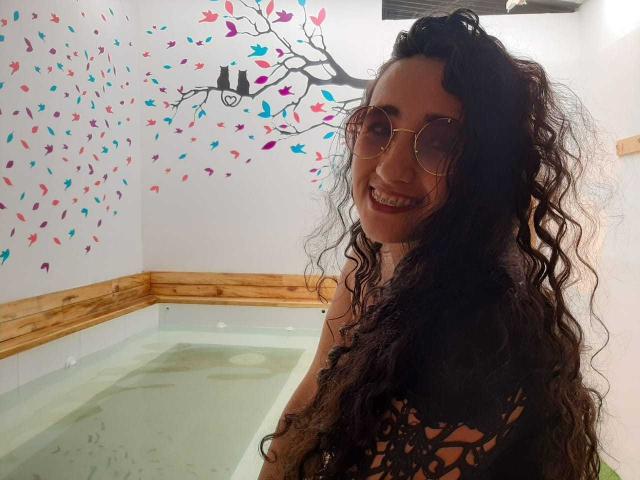 Juaniita - Live sex cam - 9390780