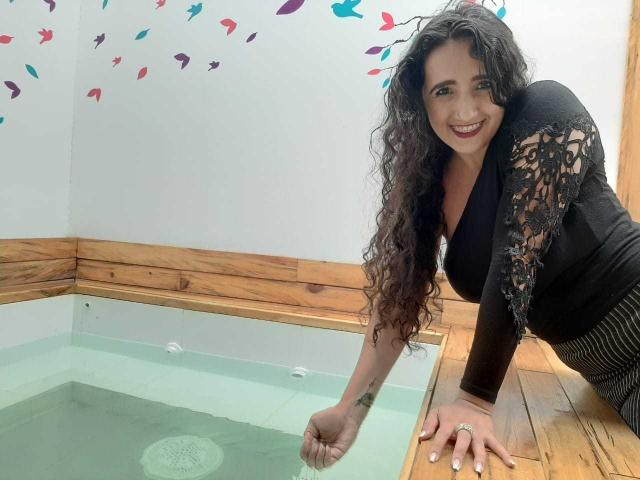 Juaniita - Live sex cam - 9390808