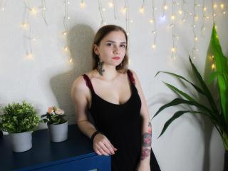 EmilyTorne - Live porn &amp; sex cam - 9390948