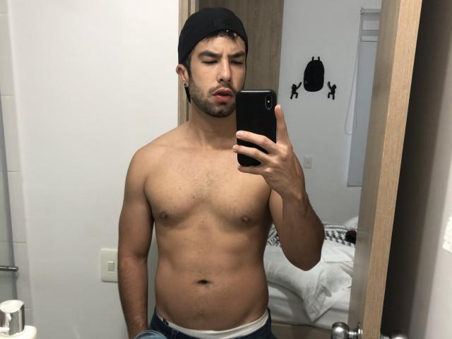 SantoMiguel - Live sex cam - 9392816