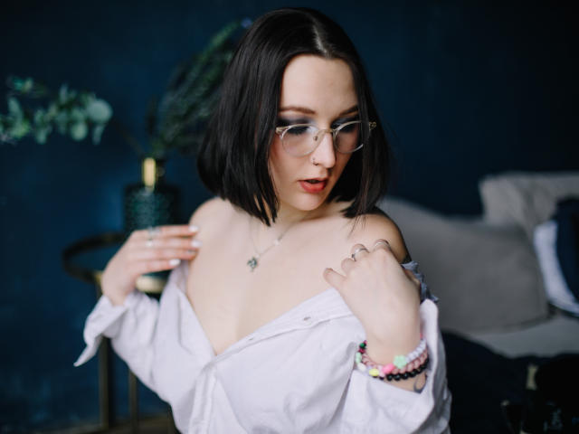 WinonaCooper - Live sexe cam - 9402604