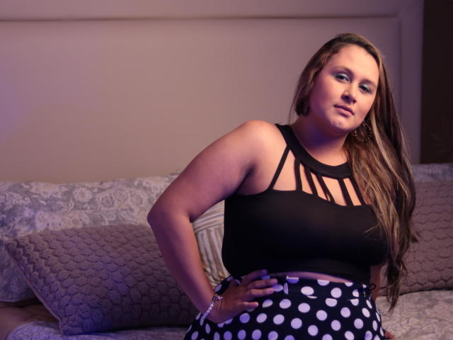 ErikaWolff - Live porn &amp; sex cam - 9406312