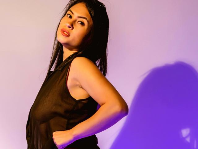 KylieAllen - Live porn &amp; sex cam - 9411476