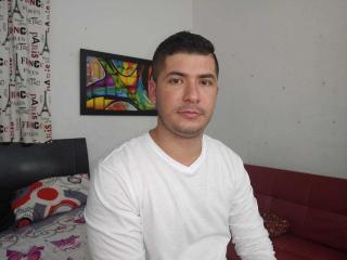 MorganLatino - Sexe cam en vivo - 9411608