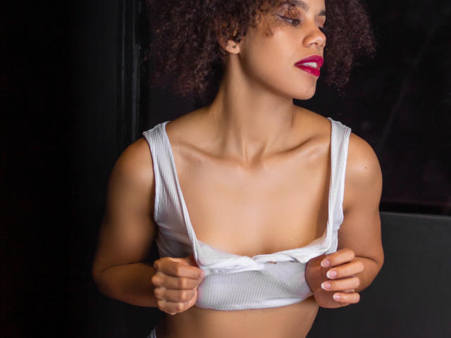 AshantiParks - Sexe cam en vivo - 9414028