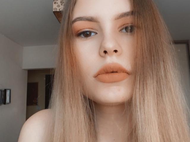 KendallSugar - Live sexe cam - 9418316