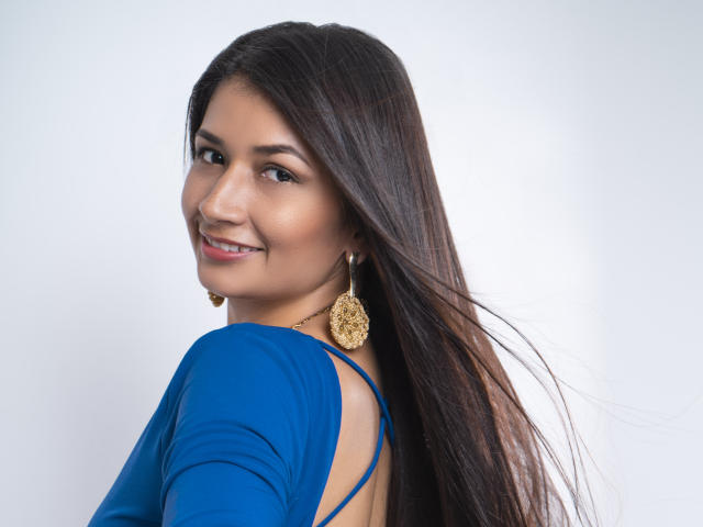 LeiaWhite - Live Sex Cam - 9421672