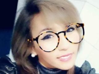 DaniaHot - Live porn &amp; sex cam - 9421976