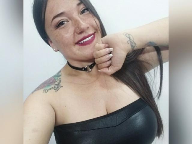 ClarissaDelicieux - Live porn &amp; sex cam - 9432272