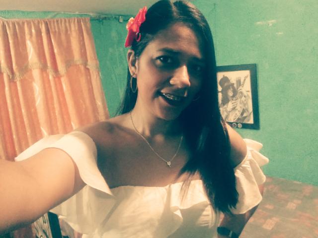 PauletteLove - Live porn &amp; sex cam - 9437360