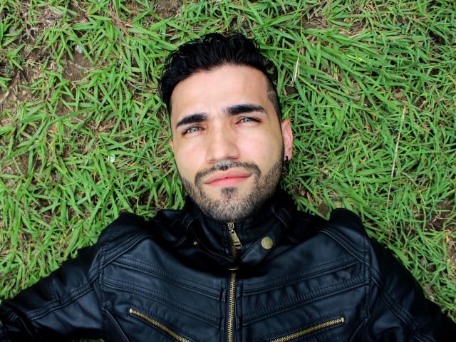 NicoBigDick - Live sex cam - 9444300