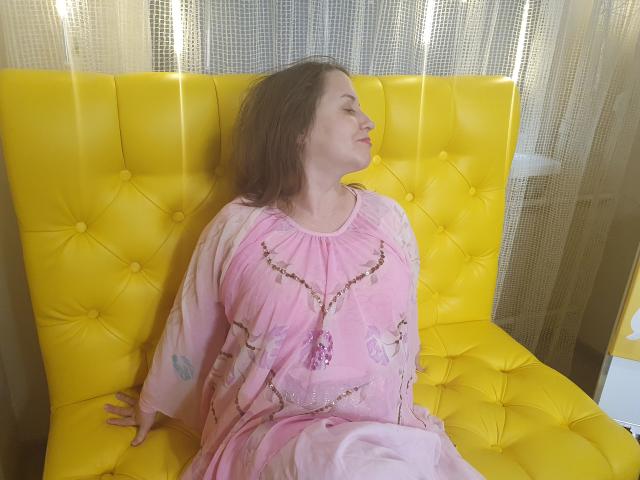 EmilyNative - Live sexe cam - 9447208