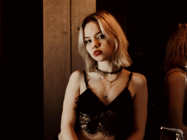 Meria69Peter - Live sex cam - 9465236