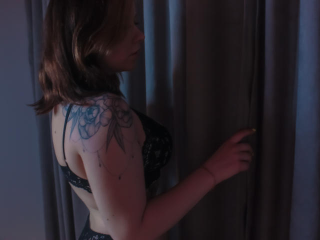 IvyBecker - Live Sex Cam - 9502168