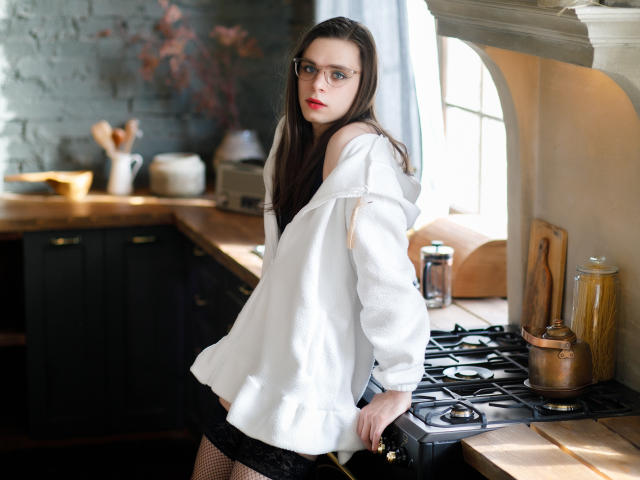 SimonaLewise - Sexe cam en vivo - 9503912