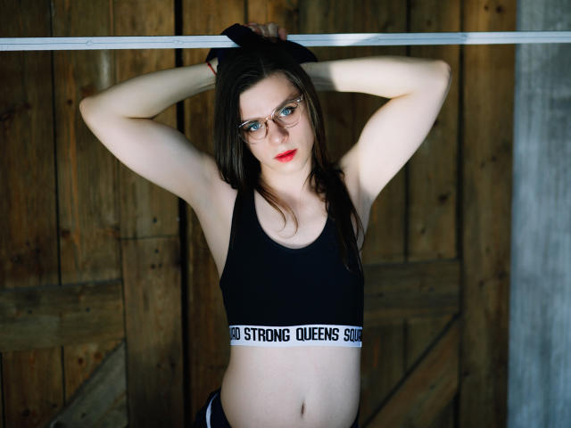 SimonaLewise - Sexe cam en vivo - 9503968