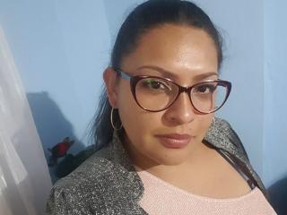 Brunette Hair Chestnut Eye Beauty Adi69